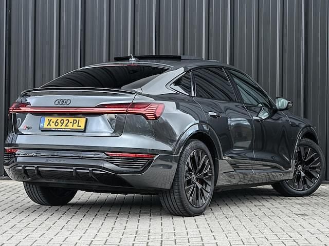 Occasion Audi Q8 Sportback e-tron S-Line 300 kW (409 PK) 2023 Grijs SUV