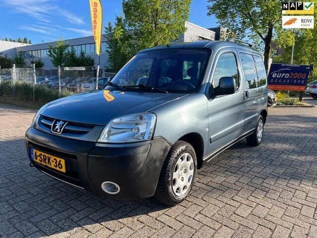 Grijs, metallic lak Gebruikt 2008 Peugeot Partner MPV | € 2.950 (Eerlijke prijs) - Afbeelding 1/4