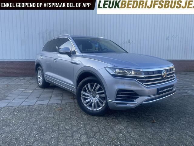 Grijs Gebruikt 2021 VW Touareg Elegance SUV | € 49.950 - Afbeelding 1/4