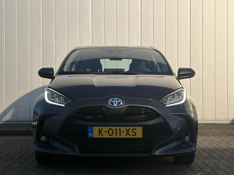 Occasion Toyota Yaris Hybrid 2021 Grijs (metallic) Hatchback
