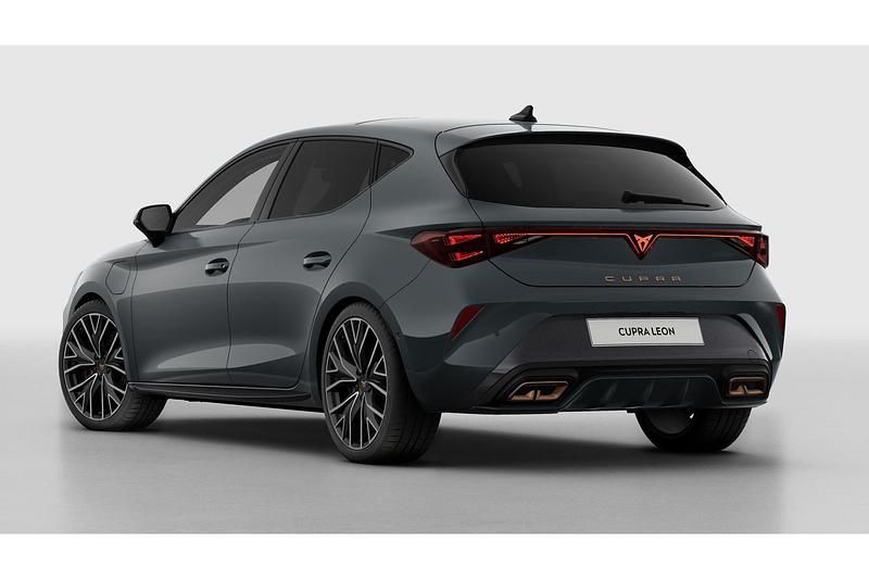 Nieuw Cupra Leon VZ 272 PK (200 kW) 2025 Blauw Hatchback