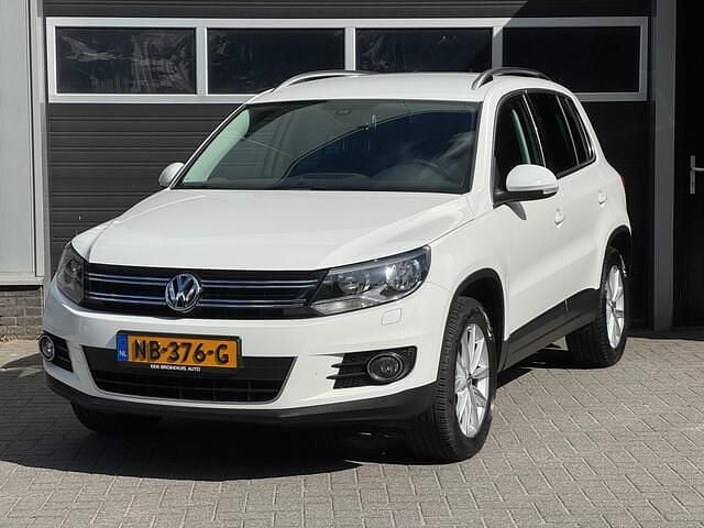 Wit Gebruikt 2012 VW Tiguan Sport SUV | € 11.950 (Eerlijke prijs) - Afbeelding 1/4