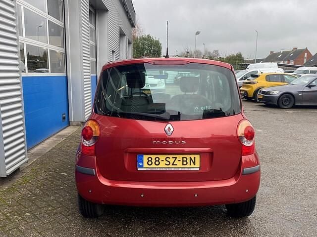 Occasion Renault Modus 112 PK (82 kW) 2006 Rood MPV