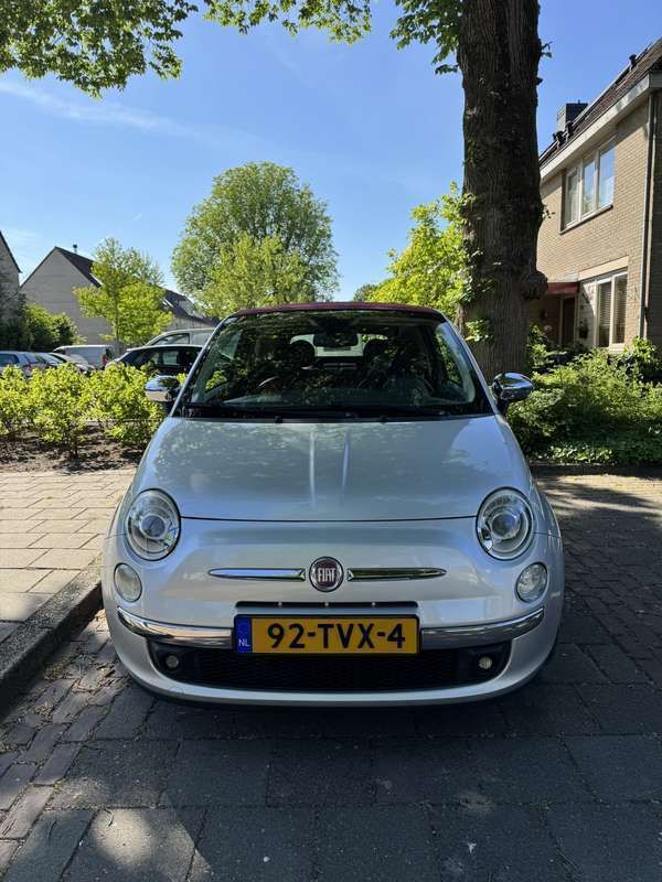 Zilver Gebruikt 2012 Fiat 500C Lounge Cabriolet | € 6.750 (Eerlijke prijs) - Afbeelding 1/4