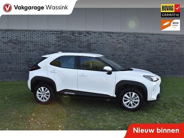 Wit Gebruikt 2022 Toyota Yaris Cross Comfort SUV | € 24.440 (Goede deal) - Afbeelding 1/4