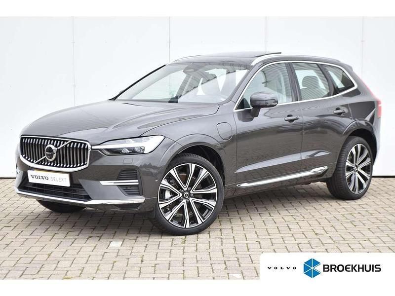 Grijs Nieuw 2024 Volvo XC60 Plus SUV | € 58.900 - Afbeelding 1/4