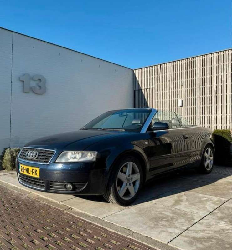 Blauw Gebruikt 2003 Audi A4 Cabriolet Proline Cabriolet | € 3.950 (Eerlijke prijs) - Afbeelding 1/4
