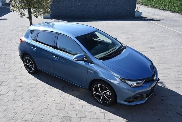 Blauw Occasion 2018 Toyota Auris Hatchback | € 15.490 (Goede deal) - Afbeelding 1/4