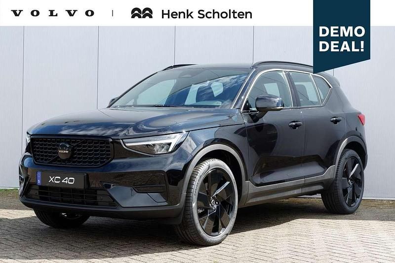 Zwart Occasion 2025 Volvo XC40 Plus SUV | € 48.950 (Duur) - Afbeelding 1/3