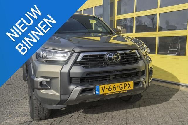 Overige Gebruikt 2024 Toyota HiLux Pickup | € 49.950 (Eerlijke prijs) - Afbeelding 1/4