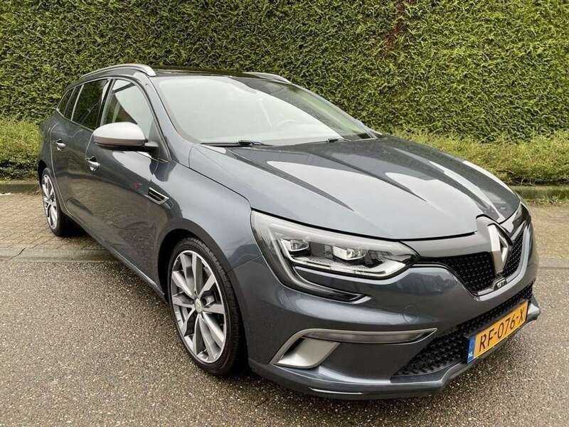 Grijs Gebruikt 2017 Renault Mégane GrandTour GT Stationwagen | € 14.449 (Eerlijke prijs) - Afbeelding 1/4