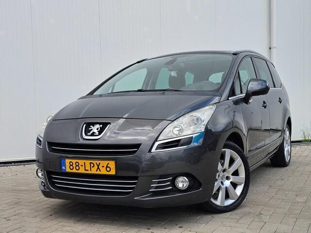 Grijs Gebruikt 2010 Peugeot 5008 GTi MPV | € 4.450 (Eerlijke prijs) - Afbeelding 1/4