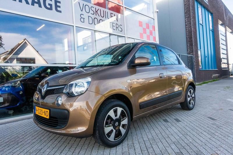 Bruin Gebruikt 2014 Renault Twingo Expression Hatchback | € 6.450 (Eerlijke prijs) - Afbeelding 1/4
