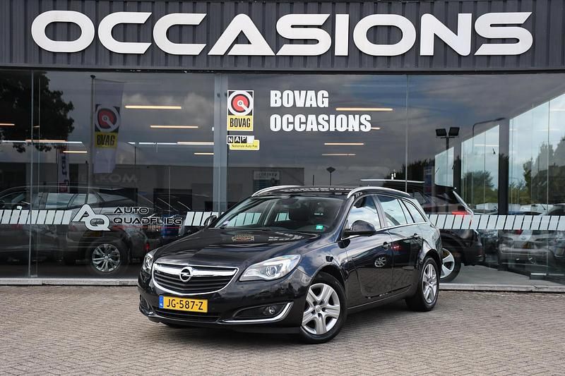 Zwart Gebruikt 2016 Opel Insignia Edition Stationwagen | € 10.950 (Iets duurder) - Afbeelding 1/4