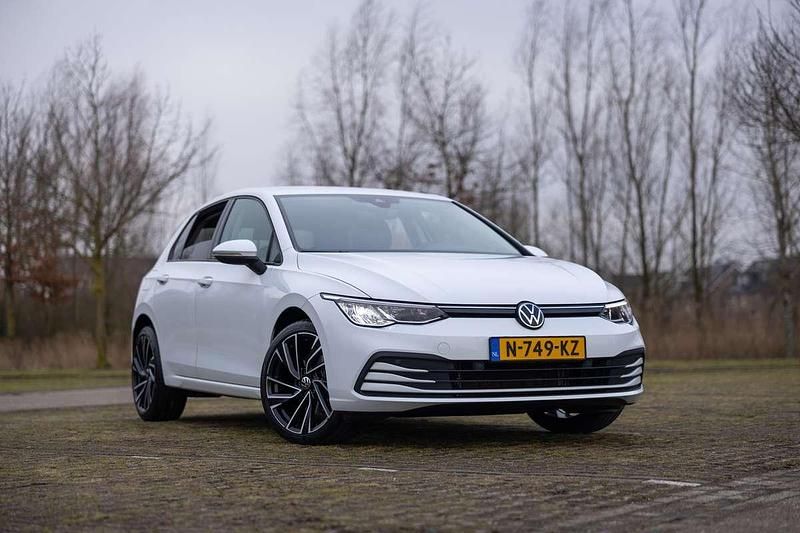 Wit Occasion 2020 VW Golf VIII Style Stationwagen | € 20.000 (Eerlijke prijs) - Afbeelding 1/4