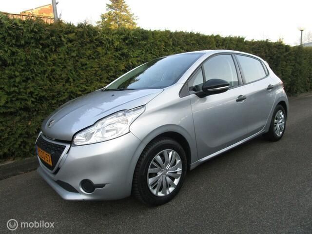 Grijs Gebruikt 2013 Peugeot 208 Hatchback | € 5.950 (Duur) - Afbeelding 1/4