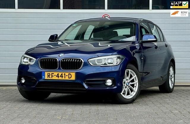 Blauw Gebruikt 2017 BMW 116 Executive Hatchback | € 9.995 (Super prijs) - Afbeelding 1/4