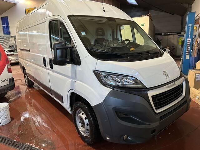 Wit Gebruikt 2017 Peugeot Boxer Van | € 5.500 - Afbeelding 1/4