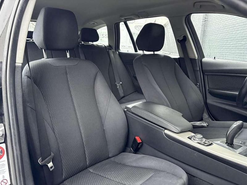Occasion BMW 318 Executive 143 PK (105 kW) 2013 Zwart Stationwagen