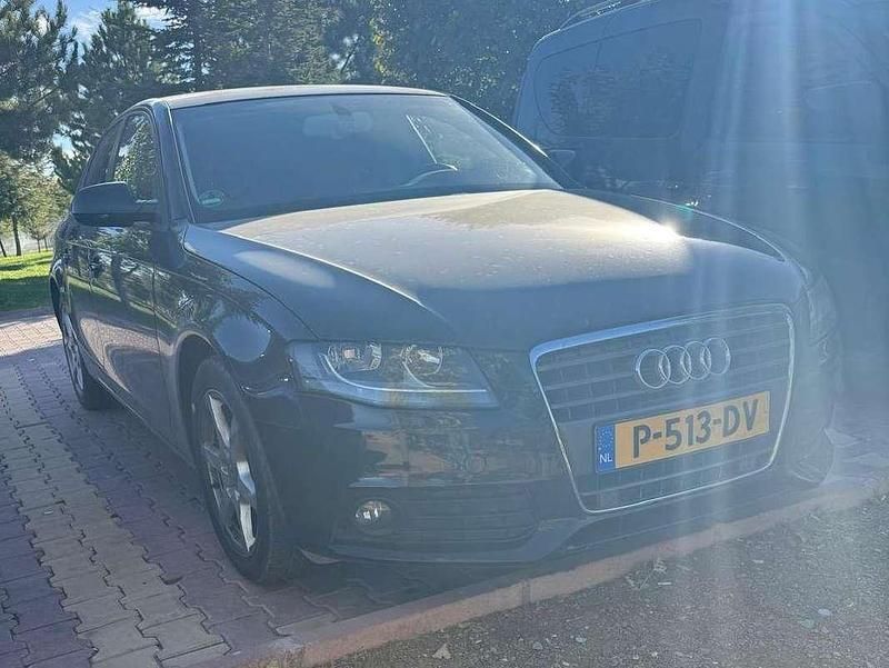 Zwart Gebruikt 2011 Audi A4 Proline Sedan | € 7.500 (Eerlijke prijs) - Afbeelding 1/4