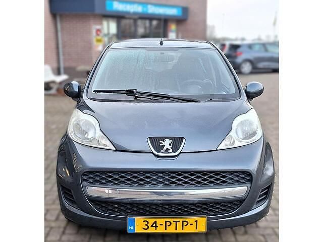 Occasion Peugeot 107 68 PK (50 kW) 2011 Grijs Hatchback