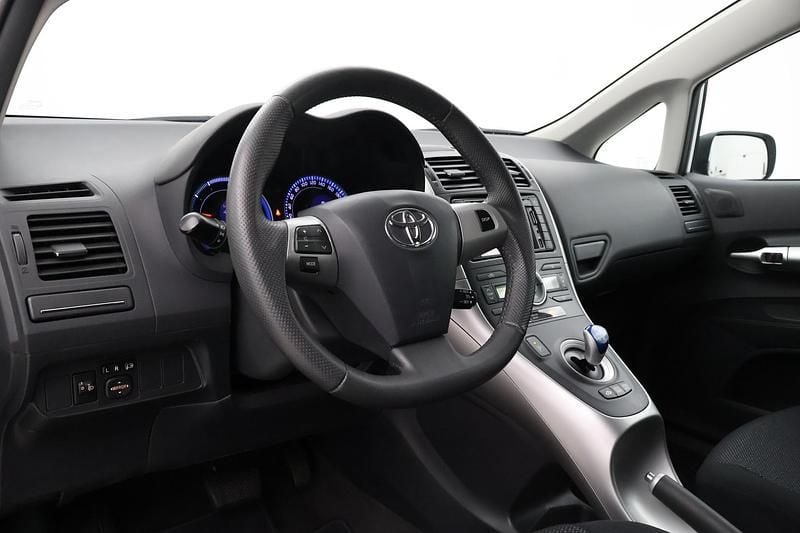 Occasion Toyota Auris Hybrid 136 PK (100 kW) 2011 Grijs Hatchback