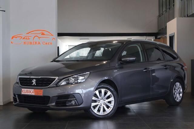 Grijs Gebruikt 2020 Peugeot 308 Style Stationwagen | € 10.999 (Super prijs) - Afbeelding 1/4