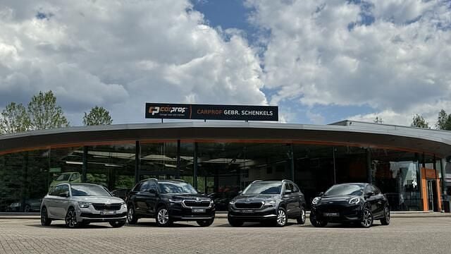 Grijs Gebruikt 2024 Skoda Kamiq Selection SUV | € 27.950 (Eerlijke prijs) - Afbeelding 1/4