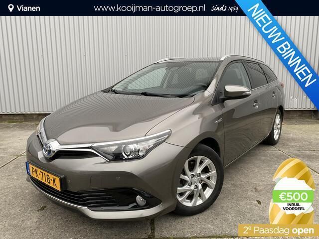 Grijs Gebruikt 2017 Toyota Auris Touring Sports Stationwagen | € 15.950 (Iets duurder) - Afbeelding 1/4