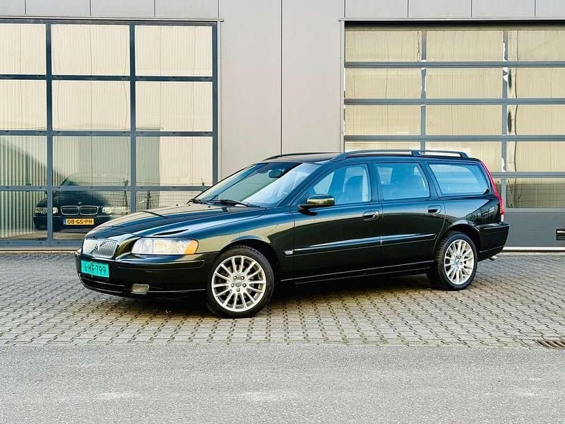 Groen Occasion 2006 Volvo V70 Stationwagen | € 13.950 - Afbeelding 1/4