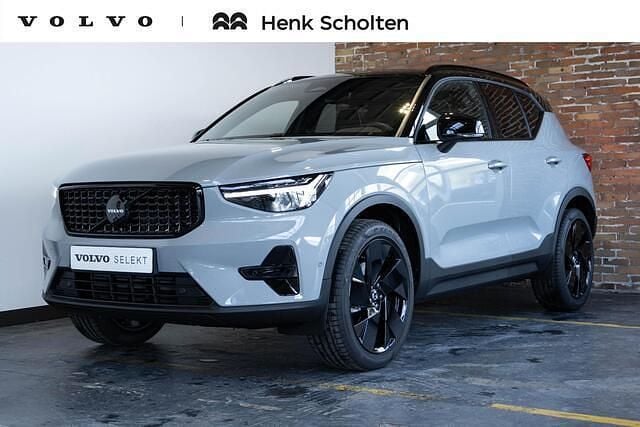 Grijs Gebruikt 2025 Volvo XC40 Plus SUV | € 54.950 - Afbeelding 1/4