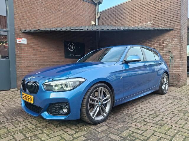 Occasion BMW 118 Executive 136 PK (100 kW) 2018 Blauw Hatchback
