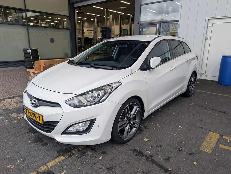 Gebruikt 2012 Hyundai i30 Edition Stationwagen | € 8.000 (Iets duurder) - Afbeelding 1/4