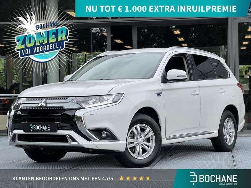 Silky white p Gebruikt 2020 Mitsubishi Outlander P-HEV SUV | € 23.400 (Goede deal) - Afbeelding 1/4