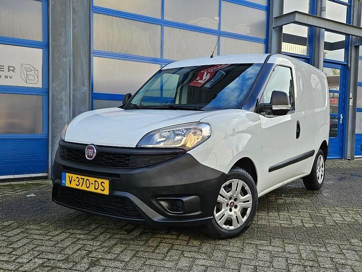 Gebruikt 2017 Fiat Doblò MPV | € 4.950 (Eerlijke prijs) - Afbeelding 1/4
