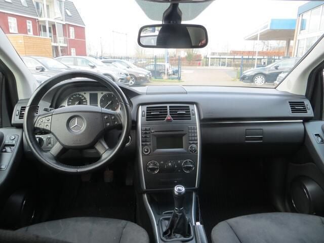 Occasion Mercedes B180 Business 116 PK (85 kW) 2010 Blauw, metallic lak MPV