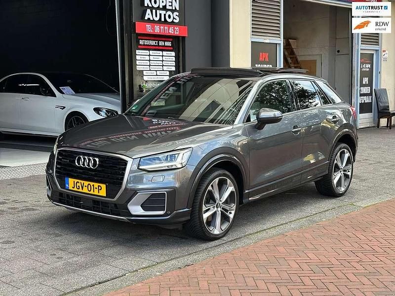 Grijs Gebruikt 2018 Audi Q2 Sport SUV | € 21.950 (Goede deal) - Afbeelding 1/4