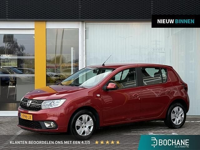 Rood Occasion 2020 Dacia Sandero Comfort Hatchback | € 7.950 (Goede deal) - Afbeelding 1/4