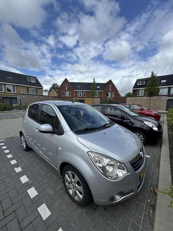 Grijs Gebruikt 2010 Opel Agila Edition Hatchback | € 2.250 (Duur) - Afbeelding 1/4