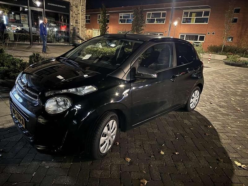 Zwart Gebruikt 2017 Citroën C1 Feel Hatchback | € 6.950 (Eerlijke prijs) - Afbeelding 1/4