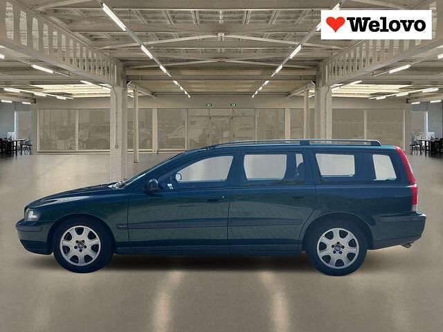 Groen Occasion 2001 Volvo V70 Comfort Stationwagen | € 2.250 (Iets duurder) - Afbeelding 1/4