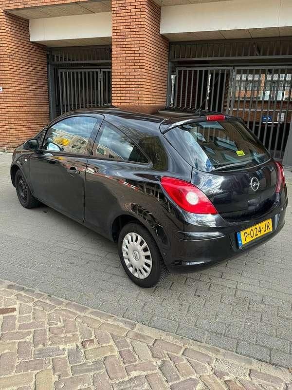 Zwart Gebruikt 2009 Opel Corsa Sport MPV | € 500 (Super prijs) - Afbeelding 1/4