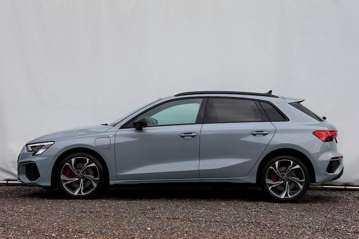 Occasion Audi A3 Sportback e-tron S-Line 245 PK (180 kW) 2022 Grijs Hatchback