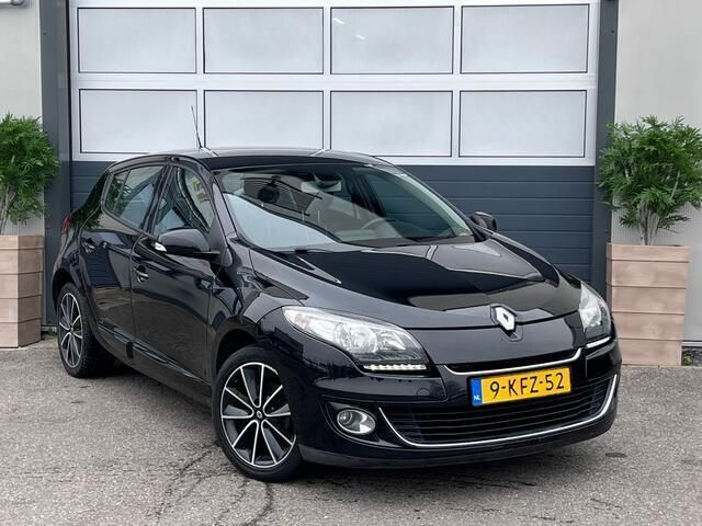 Zwart Gebruikt 2013 Renault Mégane III Collection Hatchback | € 4.999 (Eerlijke prijs) - Afbeelding 1/4