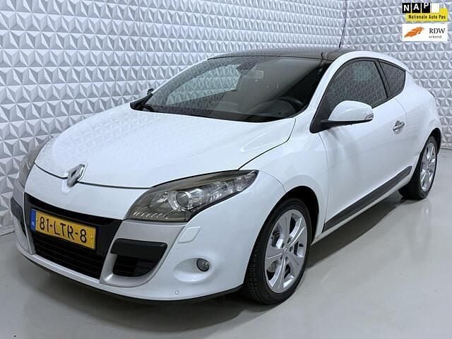 Wit Gebruikt 2010 Renault Mégane Coupé Dynamique Coupé | € 1.999 (Eerlijke prijs) - Afbeelding 1/4