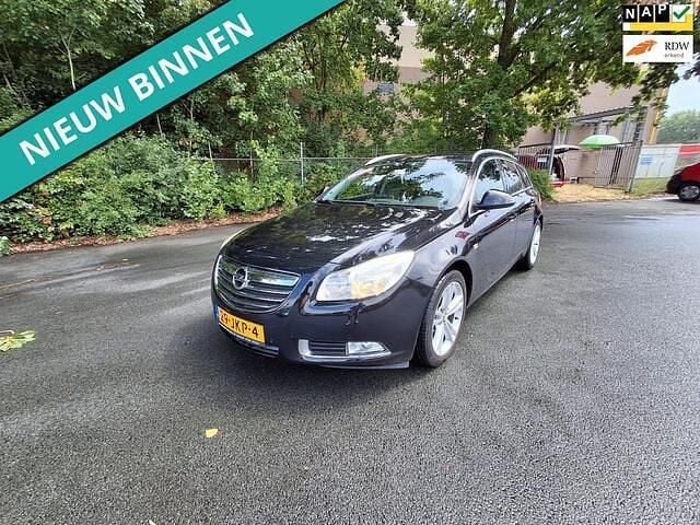 Zwart Gebruikt 2009 Opel Insignia Cosmo Stationwagen | € 3.299 (Super prijs) - Afbeelding 1/3