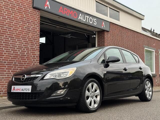 Occasion Opel Astra Edition 140 PK (102 kW) 2012 Zwart Hatchback