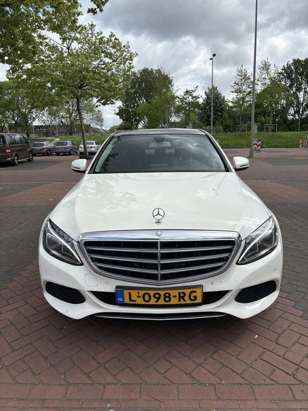 Gebruikt 2016 Mercedes C250 Exclusive Sedan | € 14.500 (Eerlijke prijs) - Afbeelding 1/4