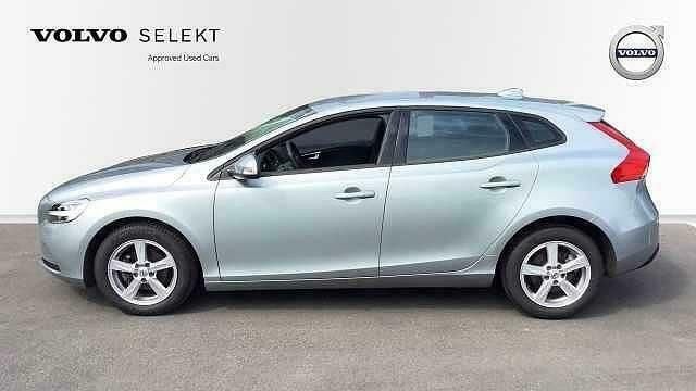 Occasion Volvo V40 Kinetic 120 PK (88 kW) 2017 Zilver Stationwagen