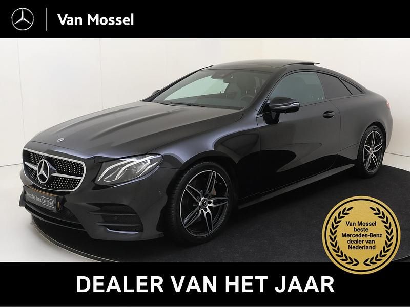 Zwart Occasion 2018 Mercedes E200 Premium Plus Coupé | € 34.945 (Eerlijke prijs) - Afbeelding 1/4